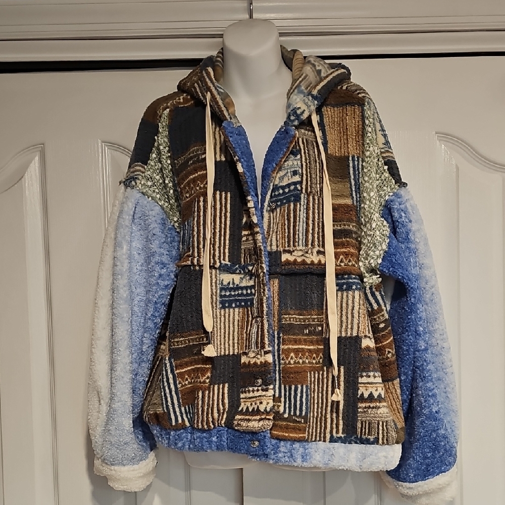 POL Patchwork Sherpa Hooded Shacket Sz L NWOT - Picture 3 of 8